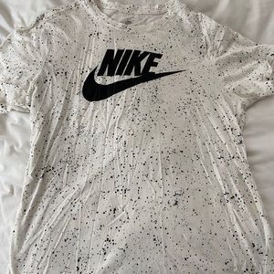 Nike Tee